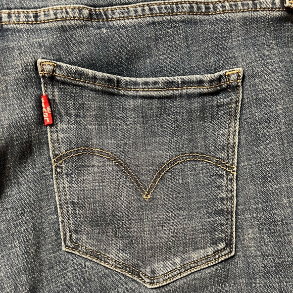 Levi Strauss 311 Shaping Skinny Jeans - Picture 12 of 14